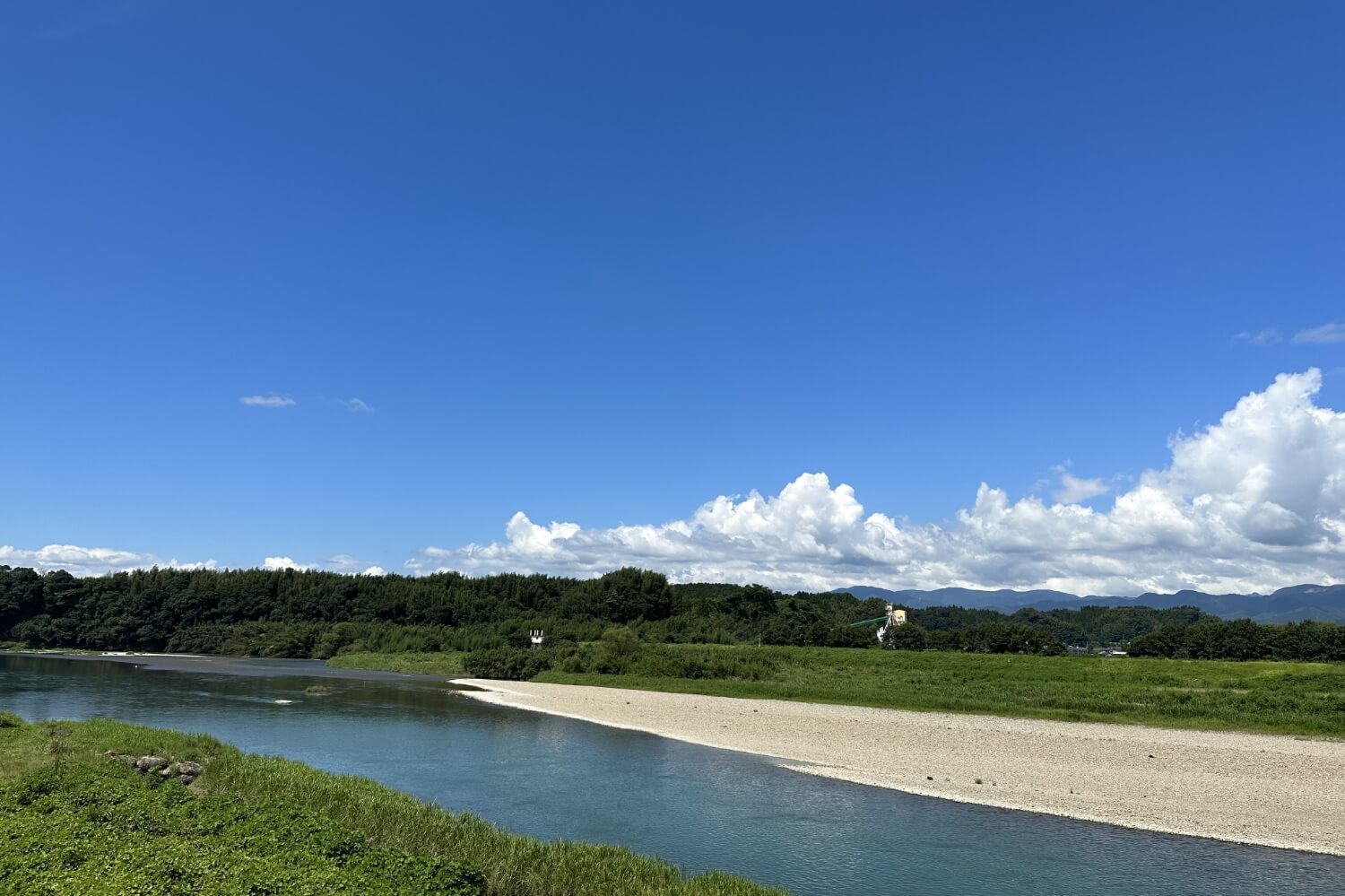 町の象徴でもあり、日本3大急流の「球磨川」