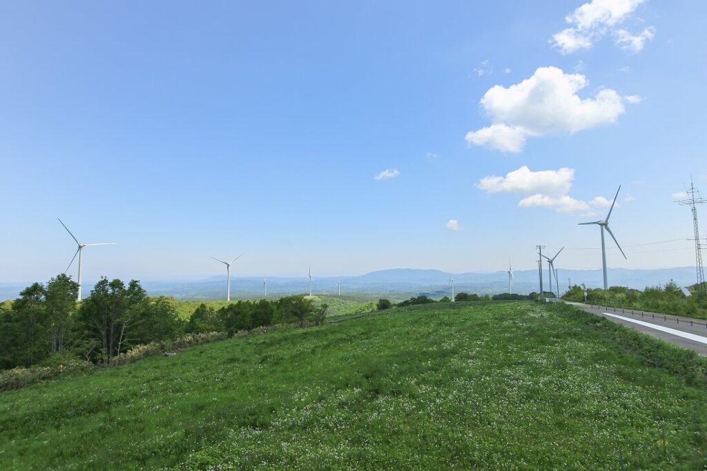 高森高原と風力発電所