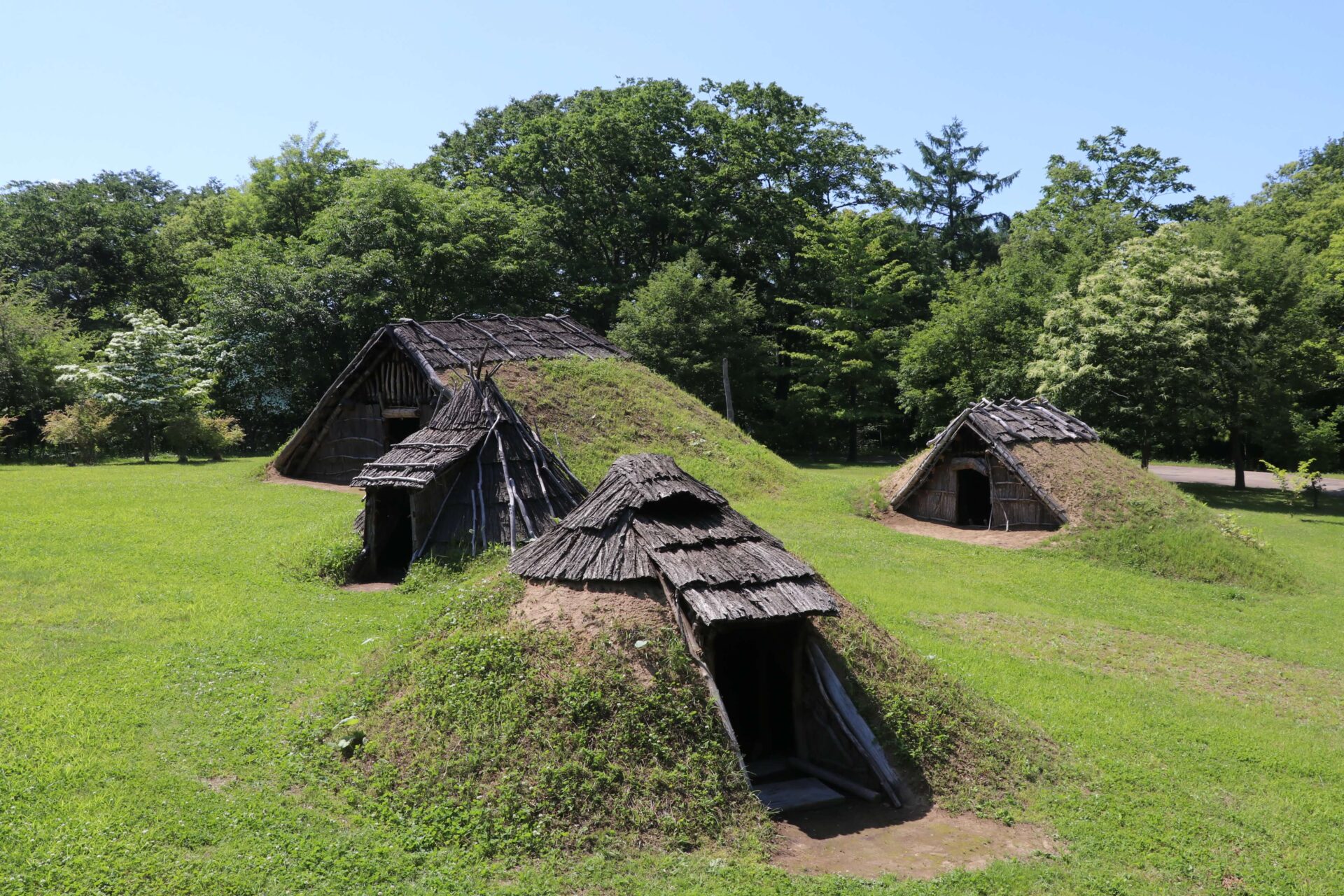 2021年７月に世界遺産に登録された縄文時代中期後半の「御所野遺跡」
