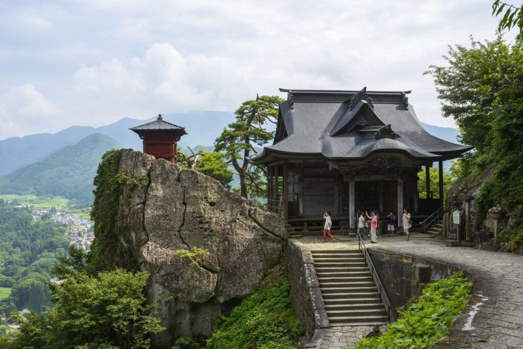 山寺・宝珠山立石寺