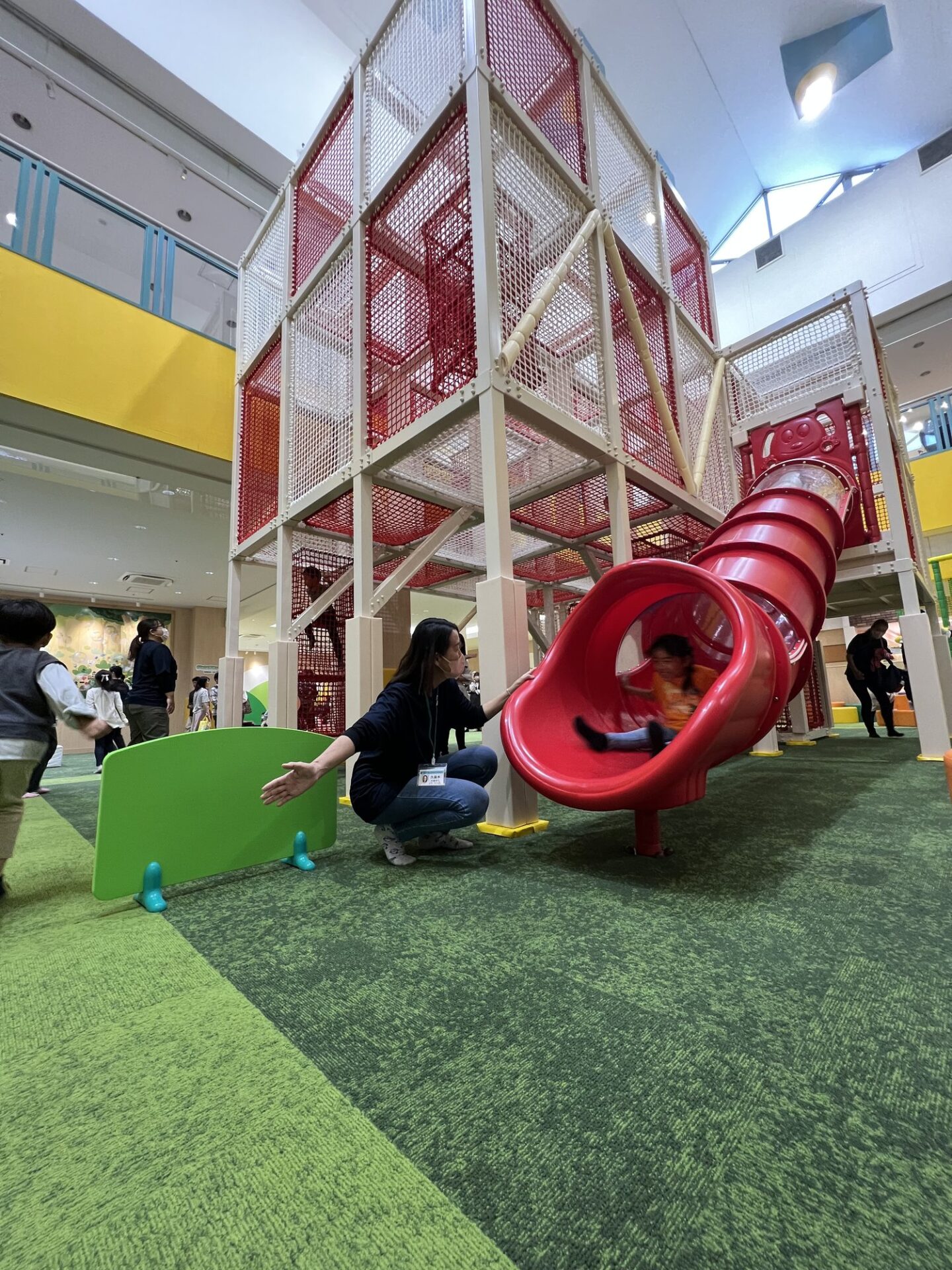 屋内こどもの遊び場「わくわくピサーロの森」