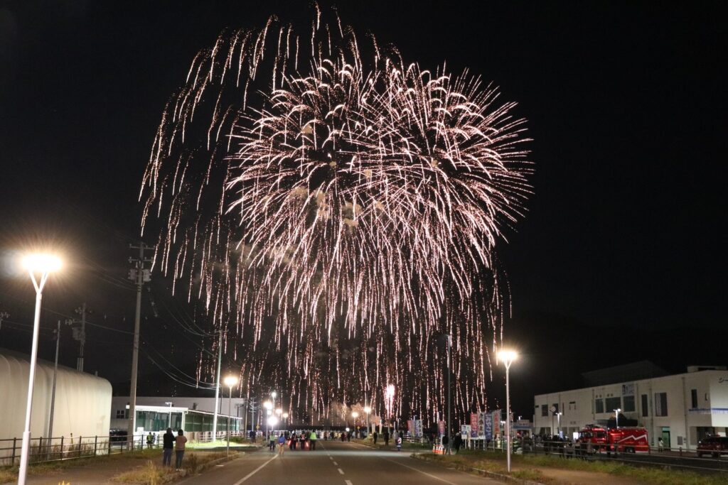 宮古夏祭り・海上花火大会