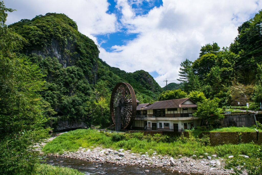 佐伯市本匠 大水車の郷