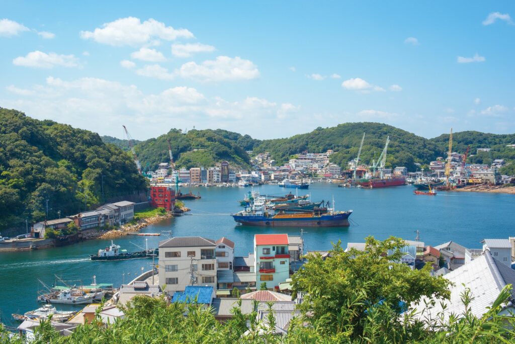 姫路港からフェリーで30分「家島諸島」