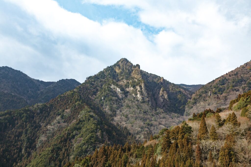 日本三彦山の１つ「雪彦山」