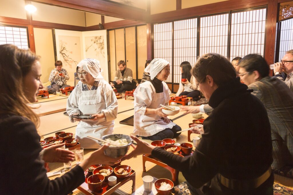 「雪見御膳」 Photo Nakamura Osamu